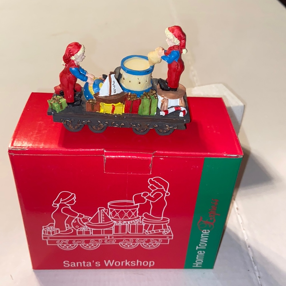 New in box vintage Home Towne Express 1998 Edition Santa's Workshop JC Penny car - Picture 1 of 11